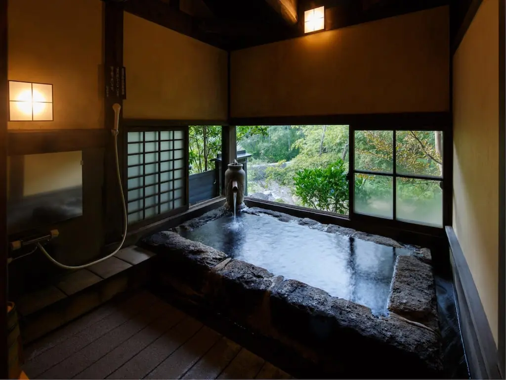 Riverside outdoor bath at Yamamizuki in Kyushu